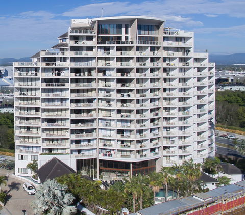Broadbeach Savannah Hotel & Resort - Broome Tourism 0