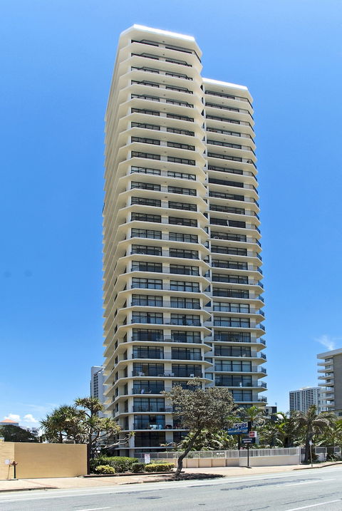 Hi Surf Beachfront Resort Apartments - Broome Tourism 5