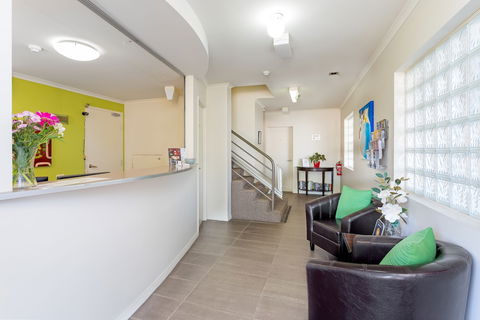 Redcliffe Motor Inn - Broome Tourism 0