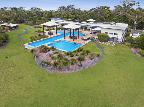 Beach Road Holiday Homes - Broome Tourism 2