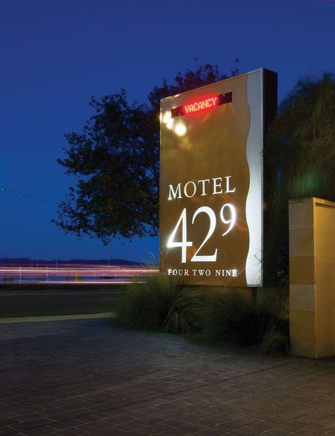 Motel 429 - Broome Tourism 1