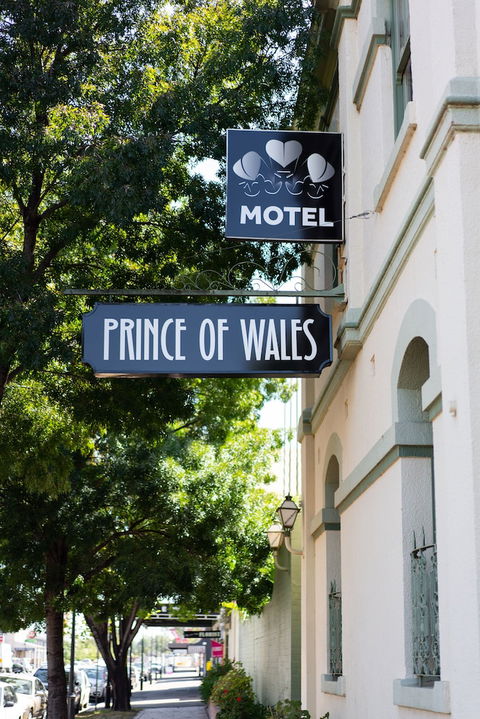 Prince Of Wales Motor Inn - Broome Tourism 0