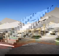 Ciloms Airport Lodge - Broome Tourism