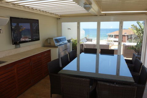 Bellagio By The Sea - Broome Tourism 3