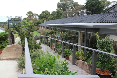 Prom Country Lodge - Broome Tourism 1