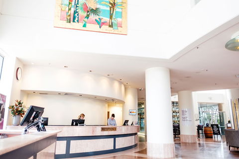 Crowne Plaza Surfers Paradise, An IHG Hotel - Broome Tourism 6