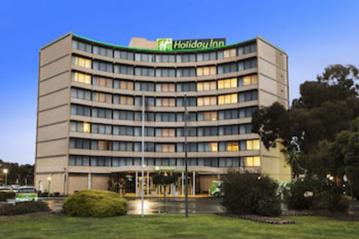 Melbourne Airport VIC Broome Tourism