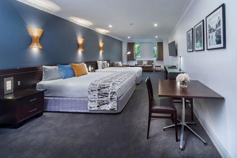 Hyde Park Inn - Broome Tourism 3