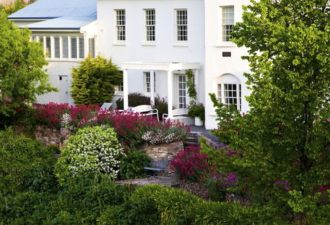 The Woodbridge Tasmania - Broome Tourism 1