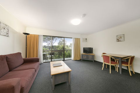 Mt Ommaney Hotel Apartments - Broome Tourism 5