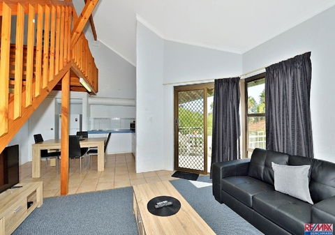 Mandurah Family Resort - Broome Tourism 1