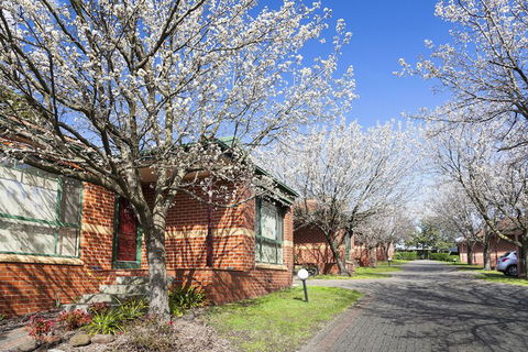 Mount Waverley Townhouses - Broome Tourism 2