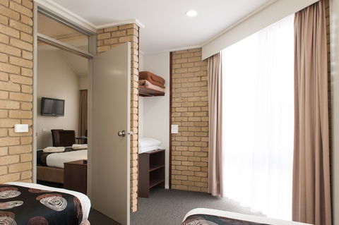 Mitchell On Main Motel & Apartments - Broome Tourism 6