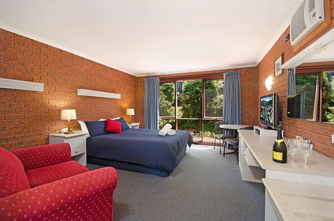 Whalers Rest Motor Inn - Broome Tourism 5