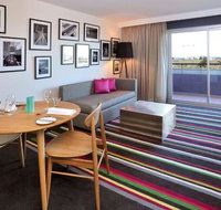 Mercure Melbourne Treasury Gardens - Broome Tourism