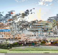 Novotel Cairns Oasis Resort - Broome Tourism