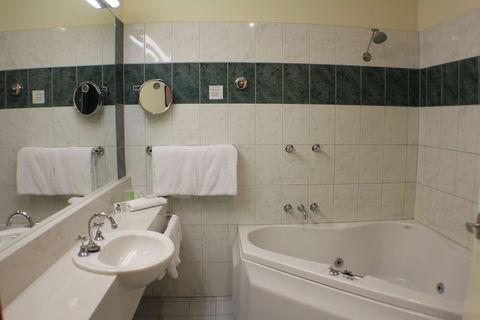 Gateway On Monash Boutique Hotel - Broome Tourism 6