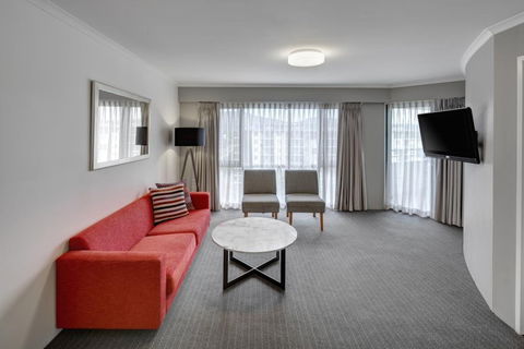 Adina Serviced Apartments Canberra James Court - Broome Tourism 2