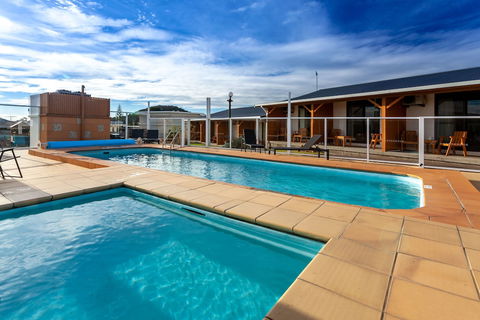Beachfront At Bicheno - Broome Tourism 1