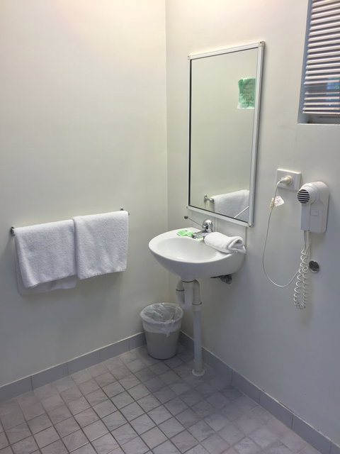 Value Inn - Broome Tourism 4