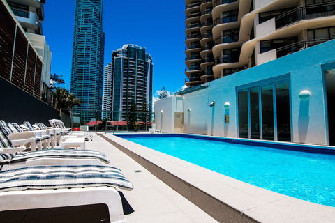 Beachcomber Surfers Paradise - Broome Tourism 5