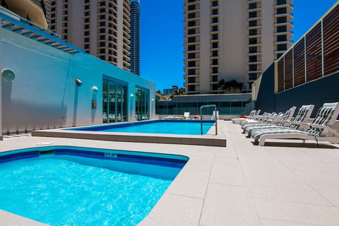 Beachcomber Surfers Paradise - Broome Tourism 6