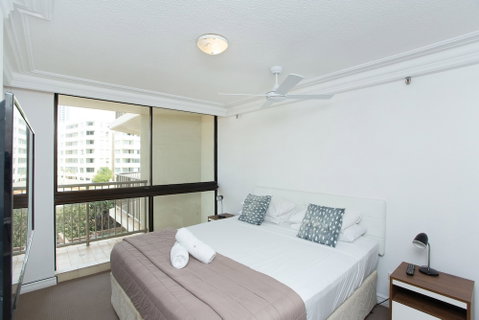 Imperial Surf Private Apartments - Broome Tourism 6