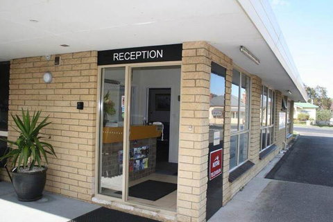 Bass & Flinders Motor Inn - Broome Tourism 6