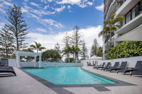 Mantra Coolangatta Beach - Broome Tourism 0