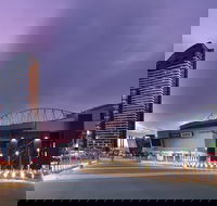 Travelodge Hotel Melbourne Docklands - Broome Tourism