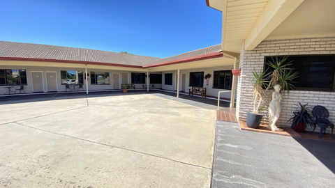 Sapphire City Motor Inn, Inverell - Broome Tourism 4
