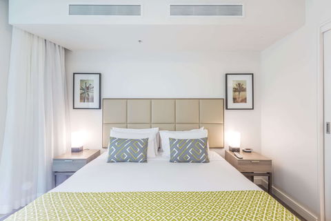 Wyndham Surfers Paradise - Broome Tourism 5