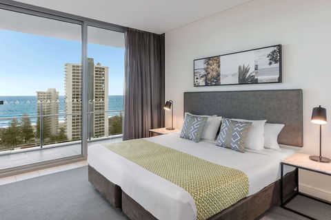 Wyndham Surfers Paradise - Broome Tourism 6