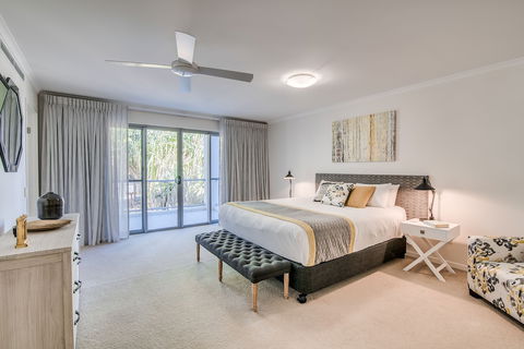 Coolum At The Beach - Broome Tourism 4