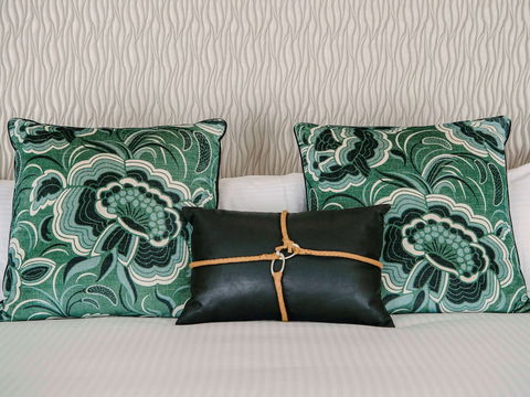Mercure Clear Mountain Lodge - Broome Tourism 6