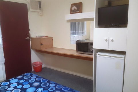 Clunes Motel - Broome Tourism 4