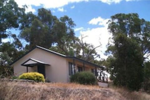 Riesling Country Cottages - Broome Tourism 0