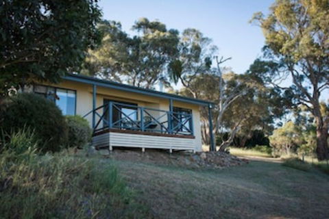 Riesling Country Cottages - Broome Tourism 2