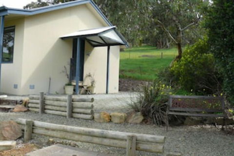 Riesling Country Cottages - Broome Tourism 5