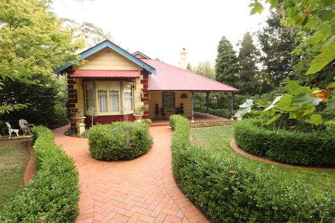 Varenna - Broome Tourism 0