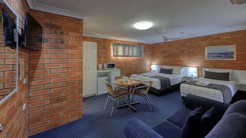 Gunsynd Motor Inn - Broome Tourism 2