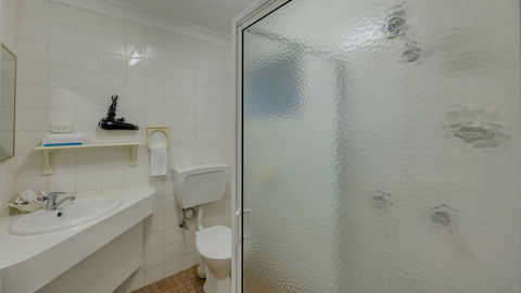 Gunsynd Motor Inn - Broome Tourism 6