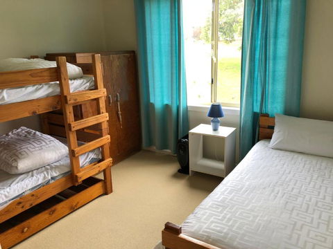 2 Jocelyn Street. Dalmeny - Broome Tourism 3