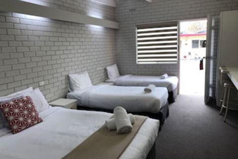 Wattle Motel - Broome Tourism 0