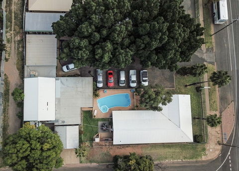 Darling River Motel - Broome Tourism 2