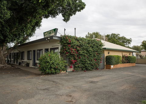 Darling River Motel - Broome Tourism 3