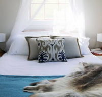 Wines for Joanie Cottage - Broome Tourism