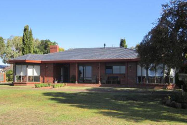 Bushfield VIC Broome Tourism