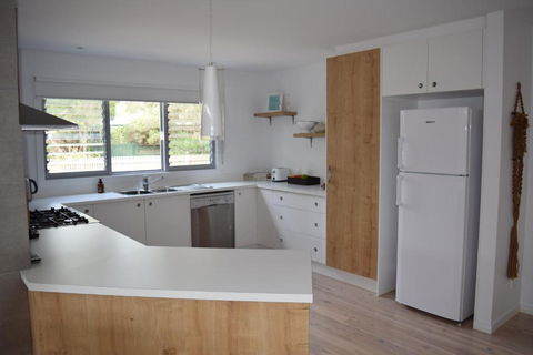 Tamara Beach House - Broome Tourism 6