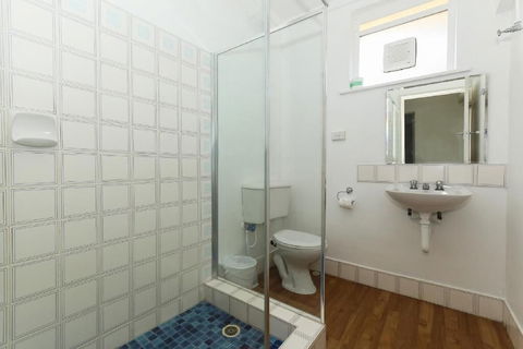Scarborough Apartments - Broome Tourism 0